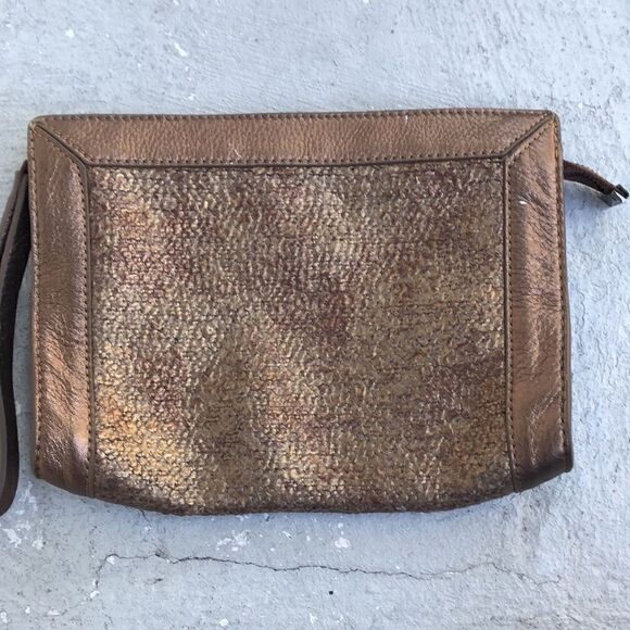 Henri Bendel wristlet   - Picture 4 of 7